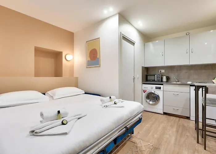 Διαμέρισμα Studio Confortable Au Coeur De *
